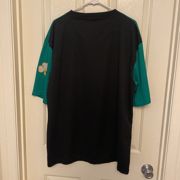 Stiches Boston Red Sox shamrock jersey style shirt. XL - Picture 4 of 4